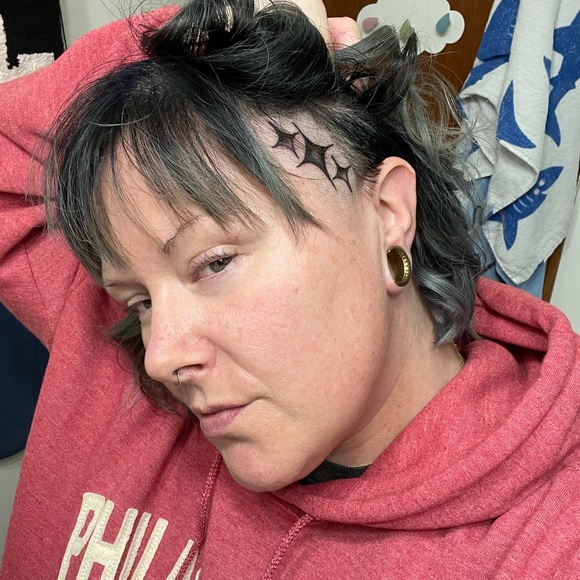 Hey Poshers! I’m Cori! Thank you for stopping by❣️ - Picture 16 of 17